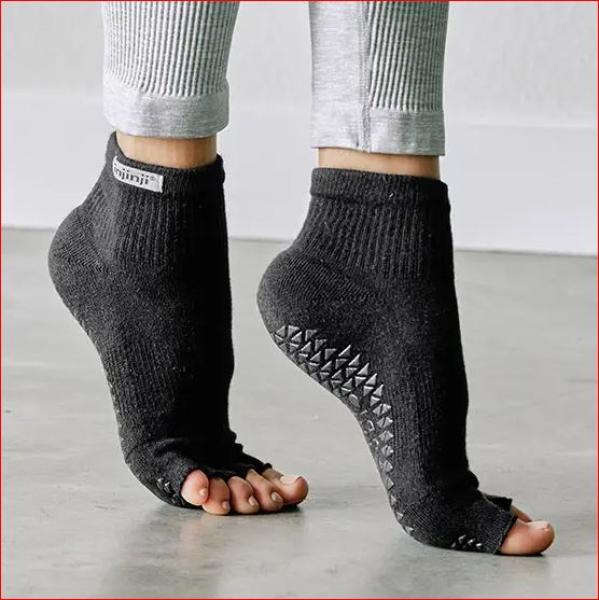 Injinji_GT_schwarz_grip_seite